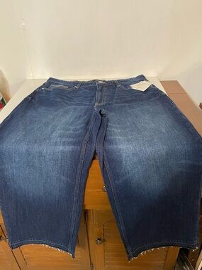 Free Assembly Wide Leg Raw Edge Jeans NWT